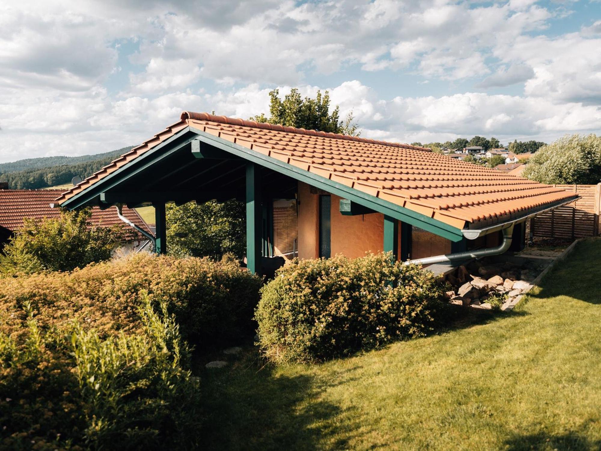 Holiday Home With Whirlpool And Sauna In Viechtach Exterior photo